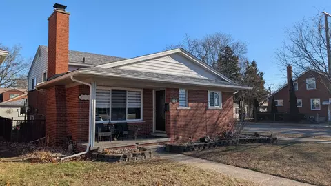 800 N Denwood St, Dearborn, MI 48128