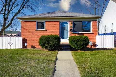 3460 19th St, Wyandotte, MI 48192