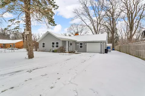 557 Michigan Ave, Marysville, MI 48040