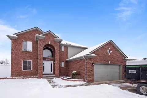23610 Lauren Dr, Macomb, MI 48042