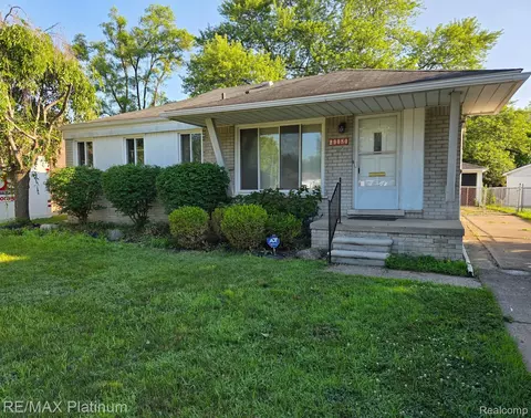 29080 Beechnut St, Inkster, MI 48141