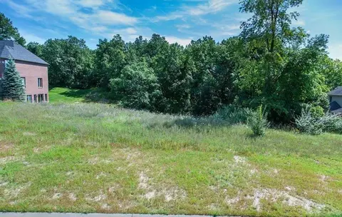 8958 Deerwood Rd, Independence, MI 48348