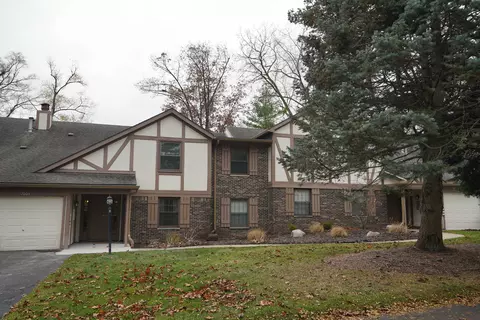 7007 Rolling Hill Dr #4B, Waterford, MI 48327