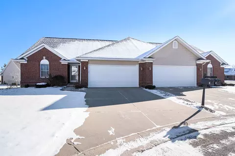 13317 Norway Spruce, Fenton, MI 48451