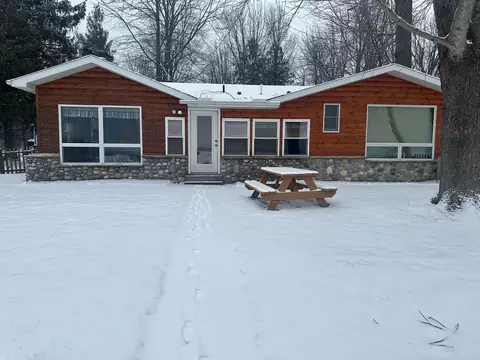 1165 Cranberry Pike, Baldwin, MI 48730