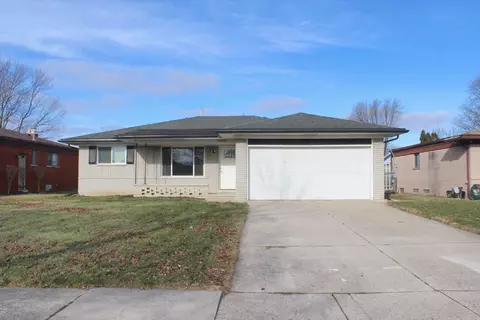 12329 De Grove Dr, Sterling Heights, MI 48312
