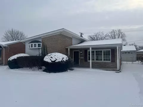 22229 Champaign St, Taylor, MI 48180