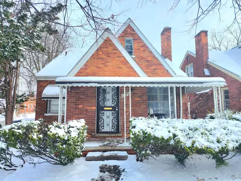 15392 Sorrento St, Detroit, MI 48227