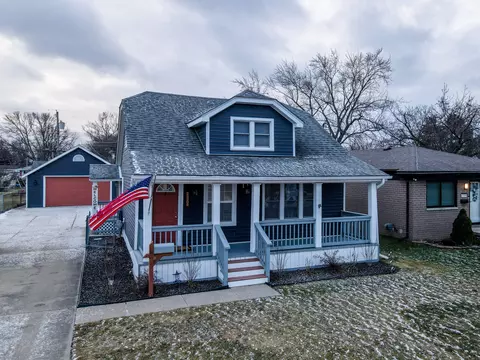 23306 Glenbrook St, Saint Clair Shores, MI 48082