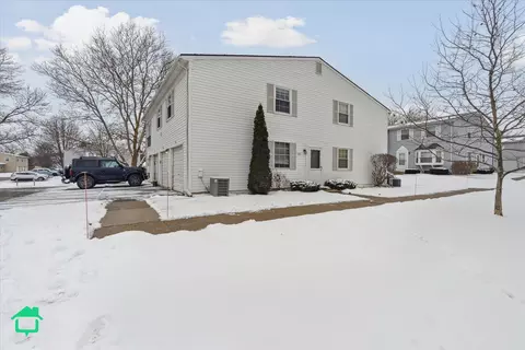 256 Lake Village Dr, Walled Lake, MI 48390