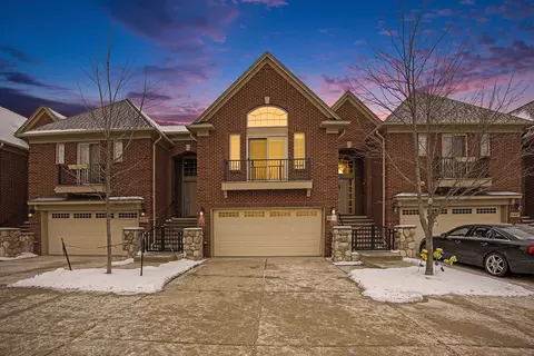 16635 Newbury Ave, Macomb, MI 48044