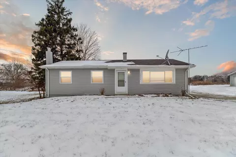 3552 Bishop Rd, Dryden, MI 48428