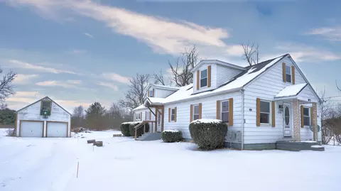6169 E Pierson Rd, Flint, MI 48506