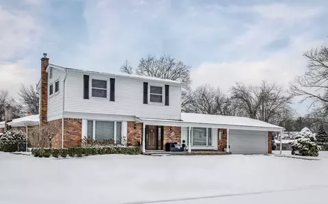 2743 Lanergan Dr, Troy, MI 48084