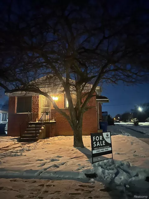 8739 Republic Ave, Warren, MI 48089