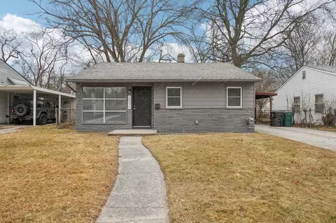 10230 Corning St, Oak Park, MI 48237