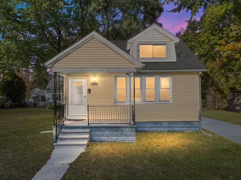 12811 Sarsfield Ave, Warren, MI 48089