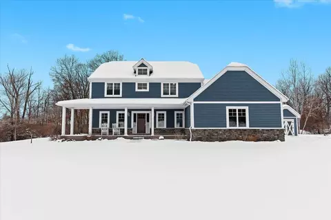 9089 Sunset Blfs, Springfield, MI 48348