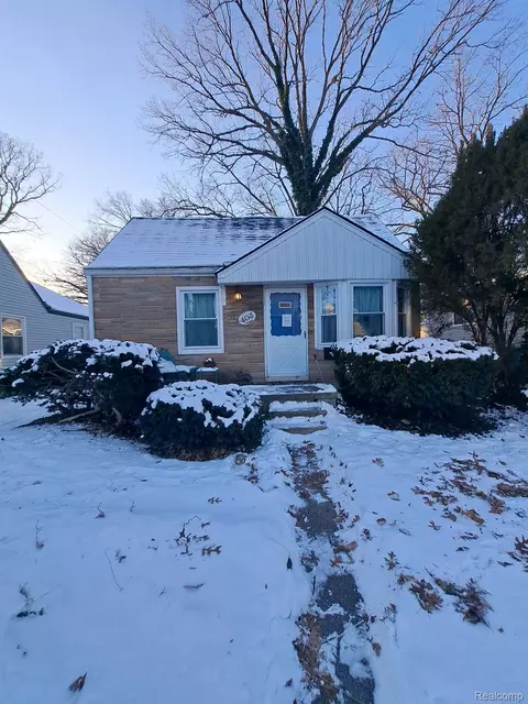 403 Gardendale St, Ferndale, MI 48220