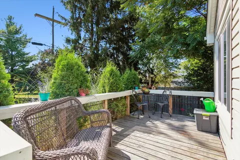 2041 Galloway St, Auburn Hills, MI 48326