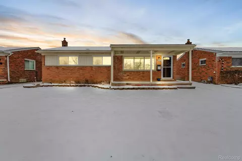 26404 Clarita, Redford, MI 48240