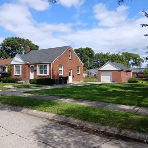 27820 Grant St, Saint Clair Shores, MI 48081