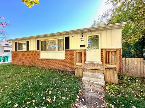 1330 Parkwood Ave, Ypsilanti, MI 48198