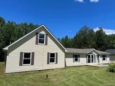 6555 E Cranberry Lake Rd, Hamilton, MI 48625