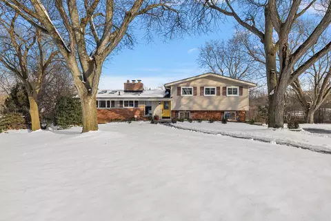 911 Dedham Crt Ct, Bloomfield Township, MI 48302