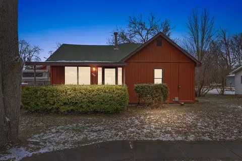 235 Baldwin St, Montrose, MI 48457
