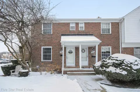22970 Allen Rd, Saint Clair Shores, MI 48080