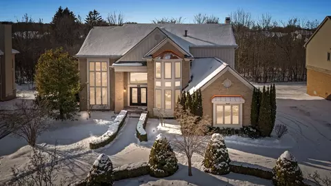 Undisclosed, West Bloomfield, MI 48322