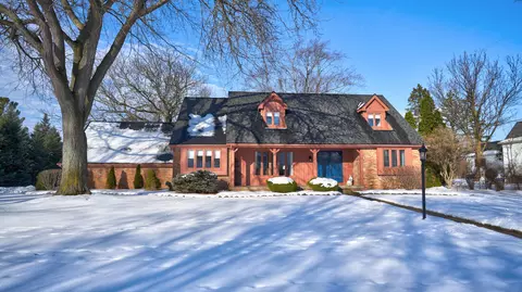 5447 Provincial Rd, Grand Blanc, MI 48439