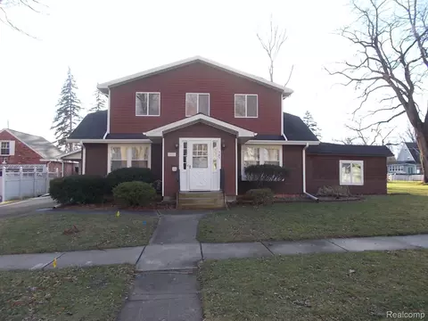 345 W Bush St W, Caro, MI 48723
