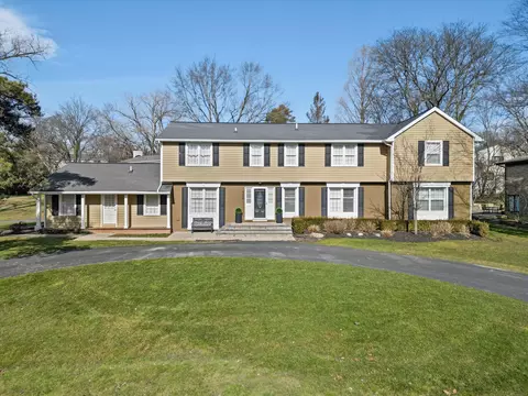 4334 Ardmore Dr, Bloomfield Township, MI 48302