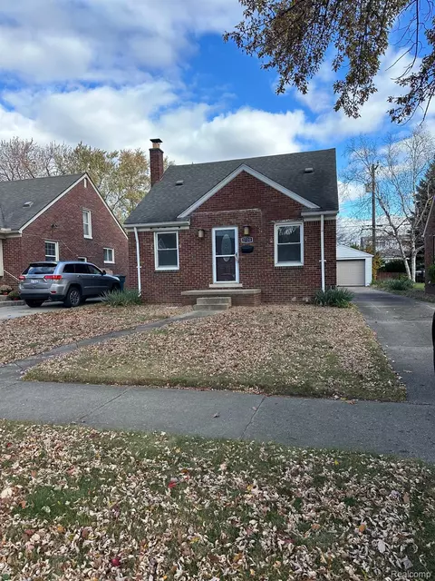1720 Kingsbury Ave, Dearborn, MI 48128