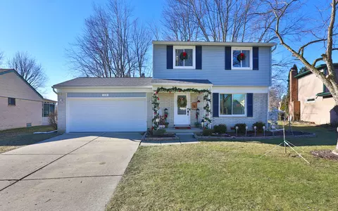 264 Buckingham Rd, Canton, MI 48188