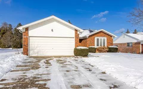 300 Prospect Dr, Rochester Hills, MI 48307