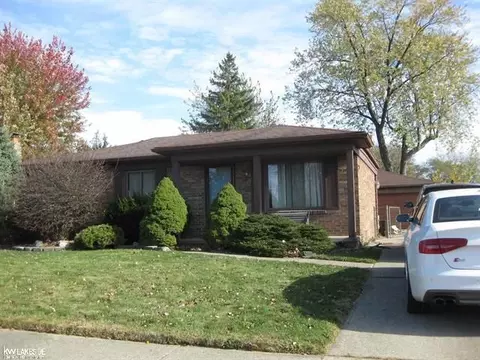 41846 Ehrke Dr, Clinton Township, MI 48038