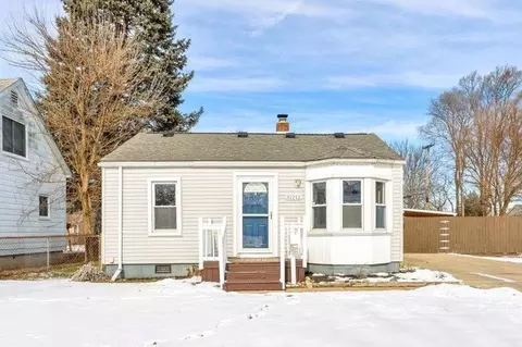 31212 Birchlawn St, Garden City, MI 48135