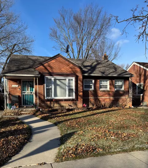 19677 Dale St, Detroit, MI 48219