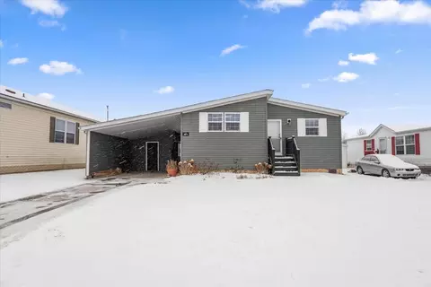 2875 Verona Dr, Northville, MI 48167