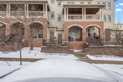 3916 Forester Blvd, Auburn Hills, MI 48326