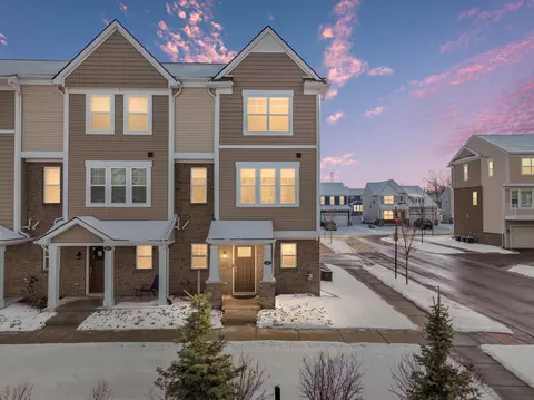 183 Monument Ln, Wixom, MI 48393