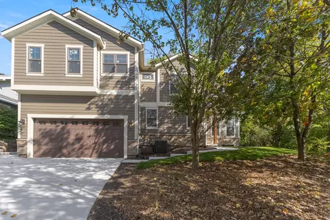 195 Park Dr, Plymouth, MI 48170