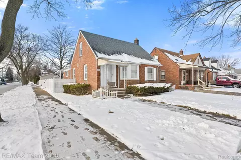 3850 Harding St, Dearborn, MI 48124