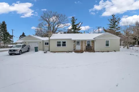 1132 N Monroe St, Lapeer, MI 48446