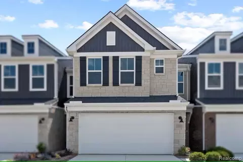 1503 Arcadia Dr, Milford, MI 48381