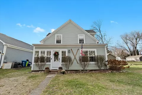 1556 Malcolm St, West Bloomfield, MI 48324