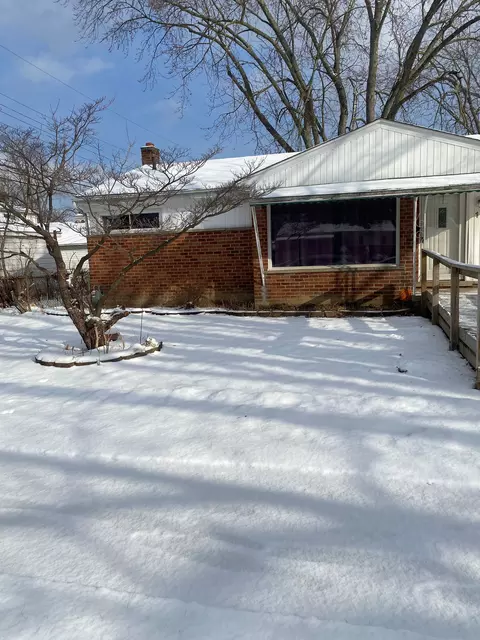 18774 Lexington, Redford, MI 48240